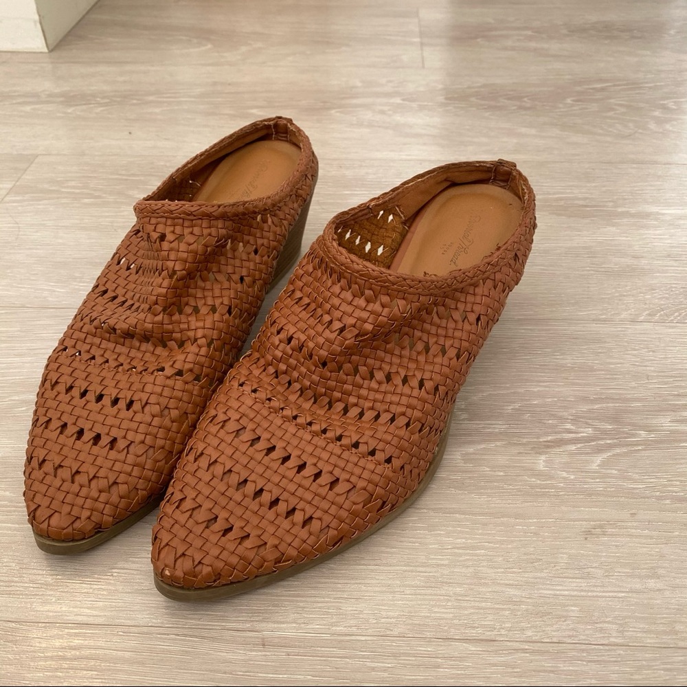 Universal Thread Mules